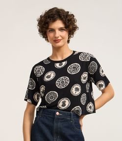 Blusa T-shirt em Algodão com Estampa Tropical
