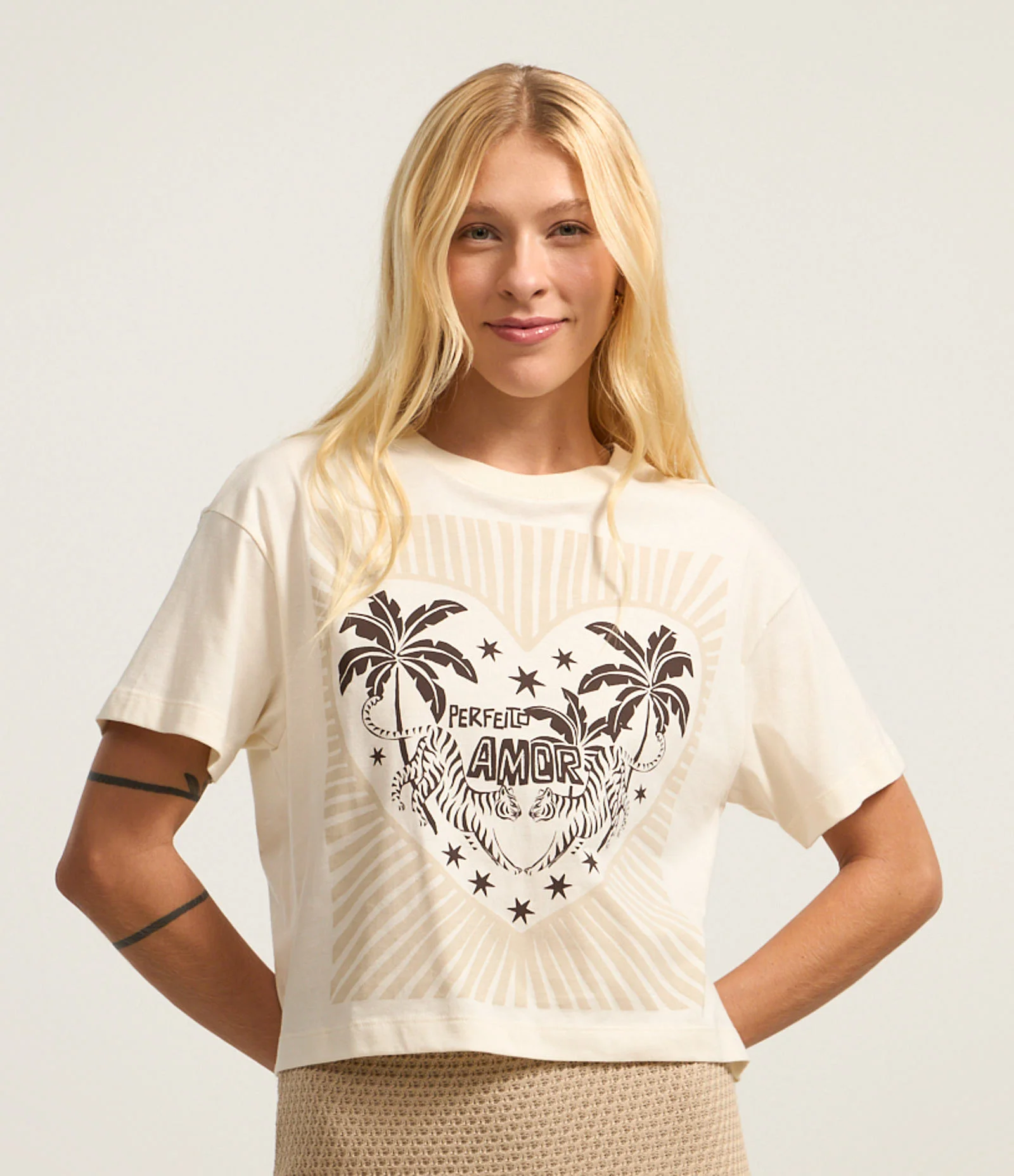 Blusa T-shirt Curta em Algodão com Estampa Perfeito Amor Snow White 1