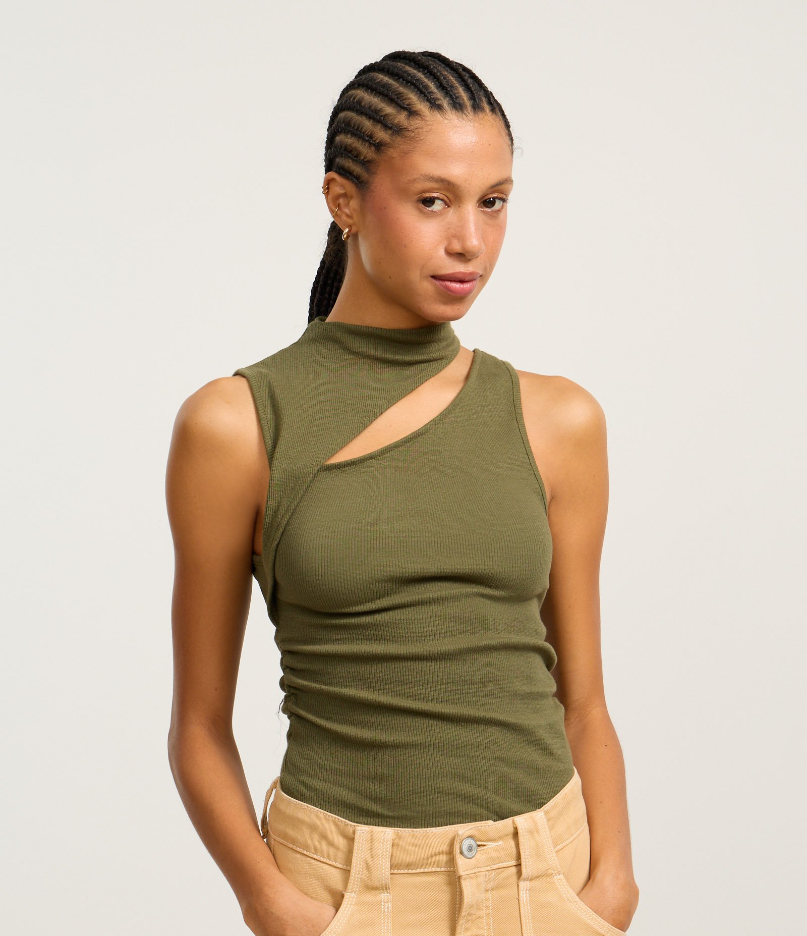 Blusa em Algodão Agroecológico com Gola Alta e Decote Assimétrico Verde 1