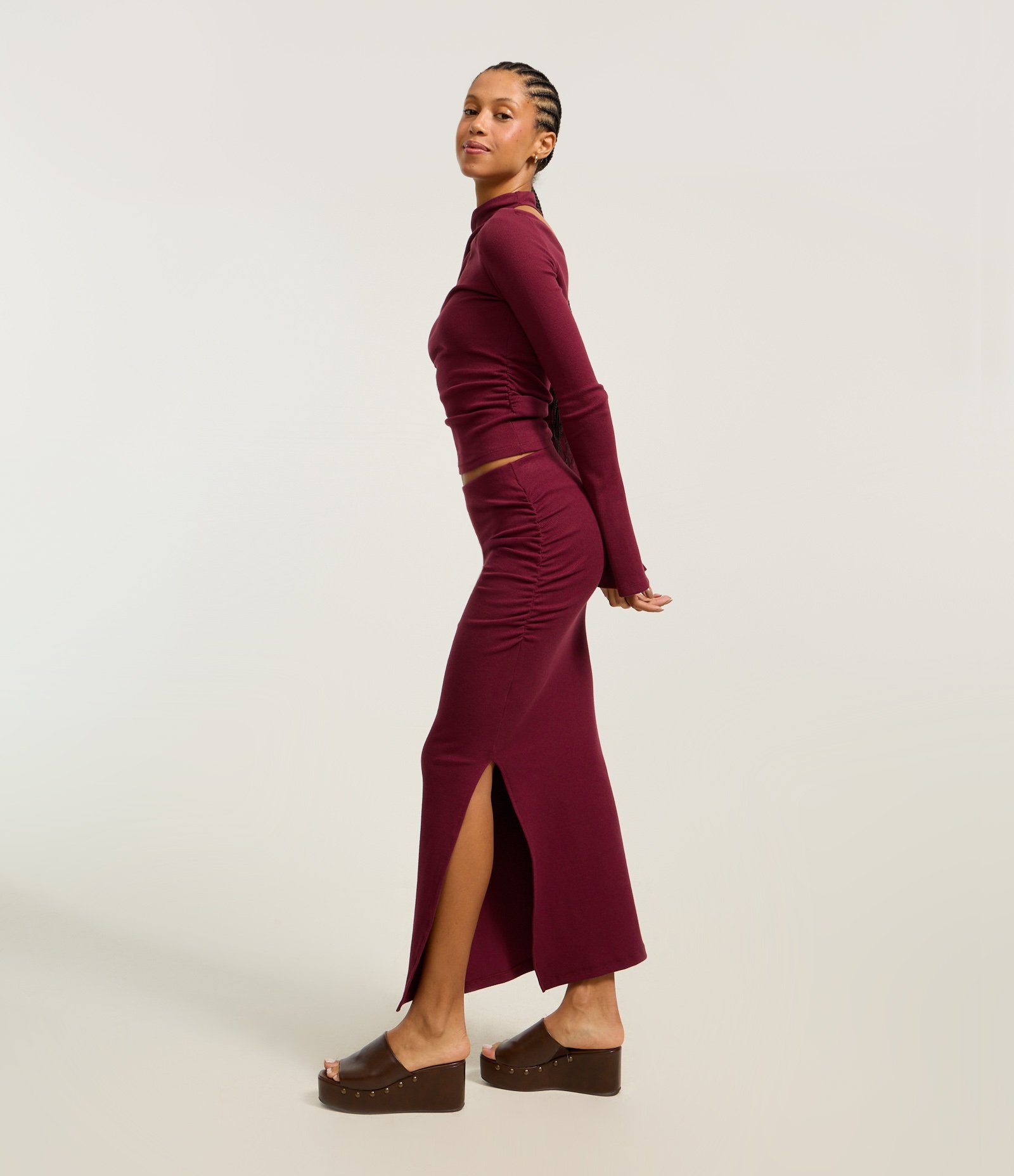 Saia New Midi em Bengaline com Drapeado na Lateral Bordô 1