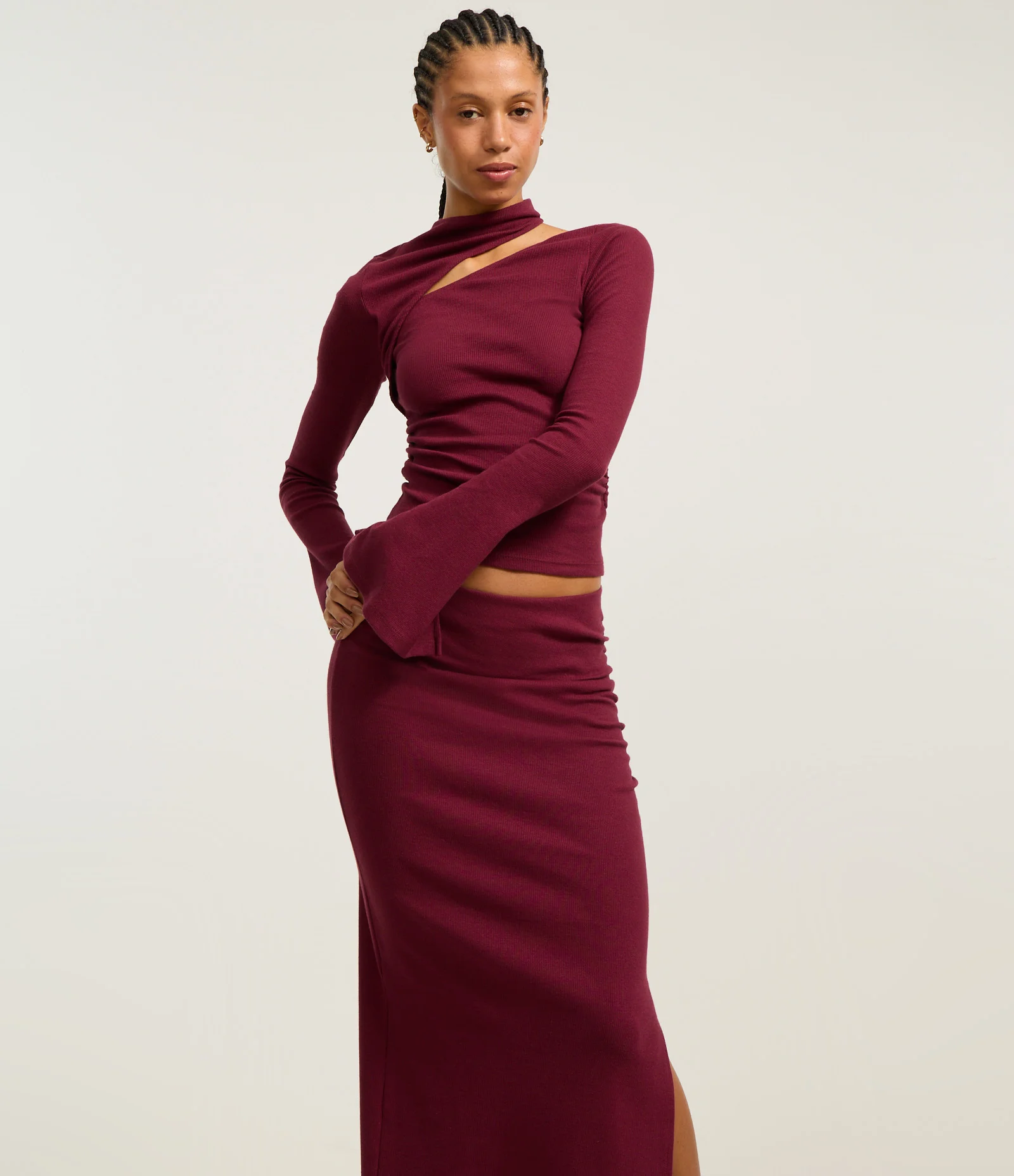 Saia New Midi em Bengaline com Drapeado na Lateral Bordô 2