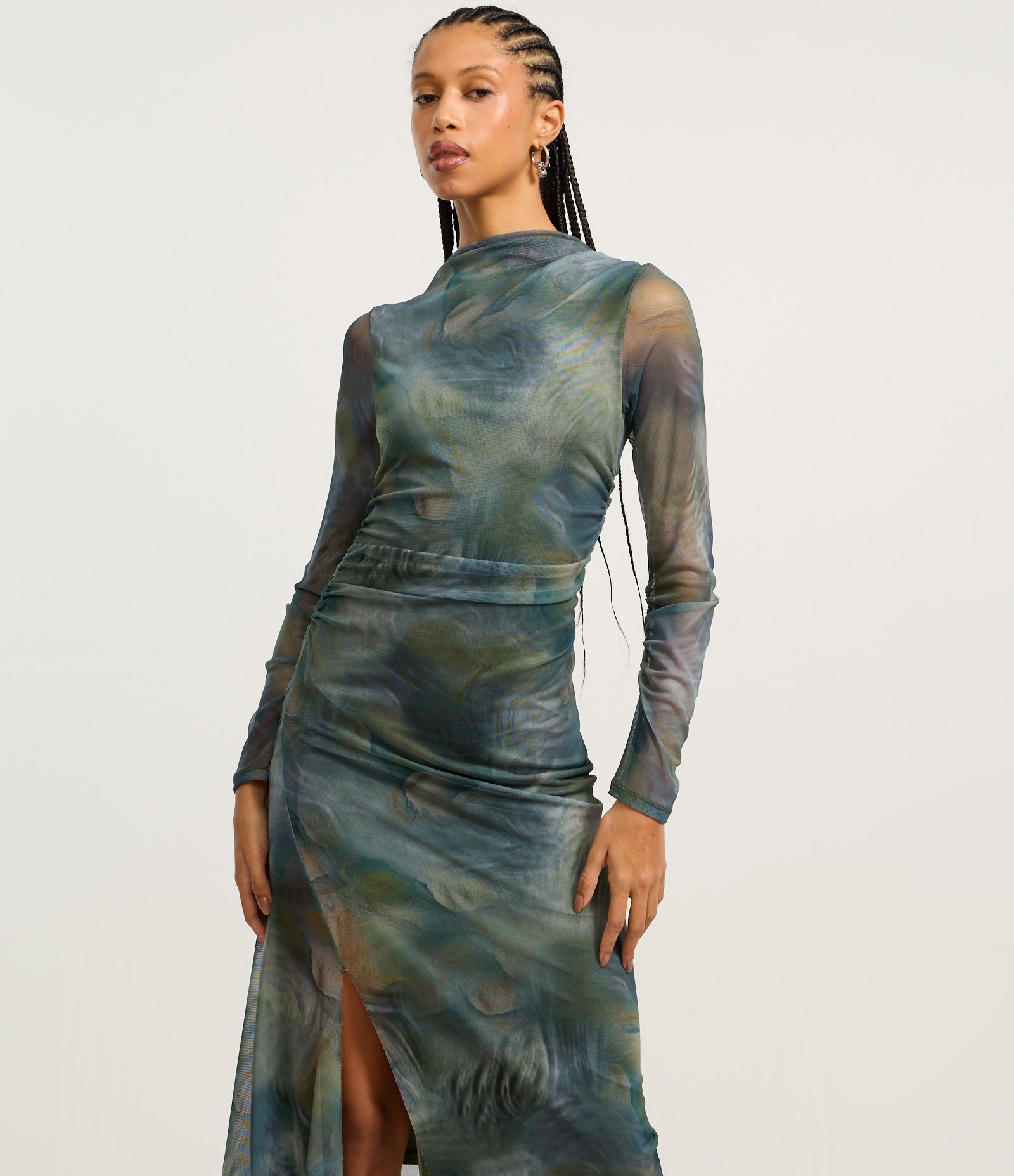 Vestido Midi em Tule com Estampa Abstrata Verde 3