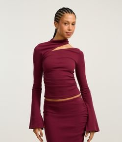 Blusa em Algodão Agroecológico com Recorte Vazado e Manga Flare