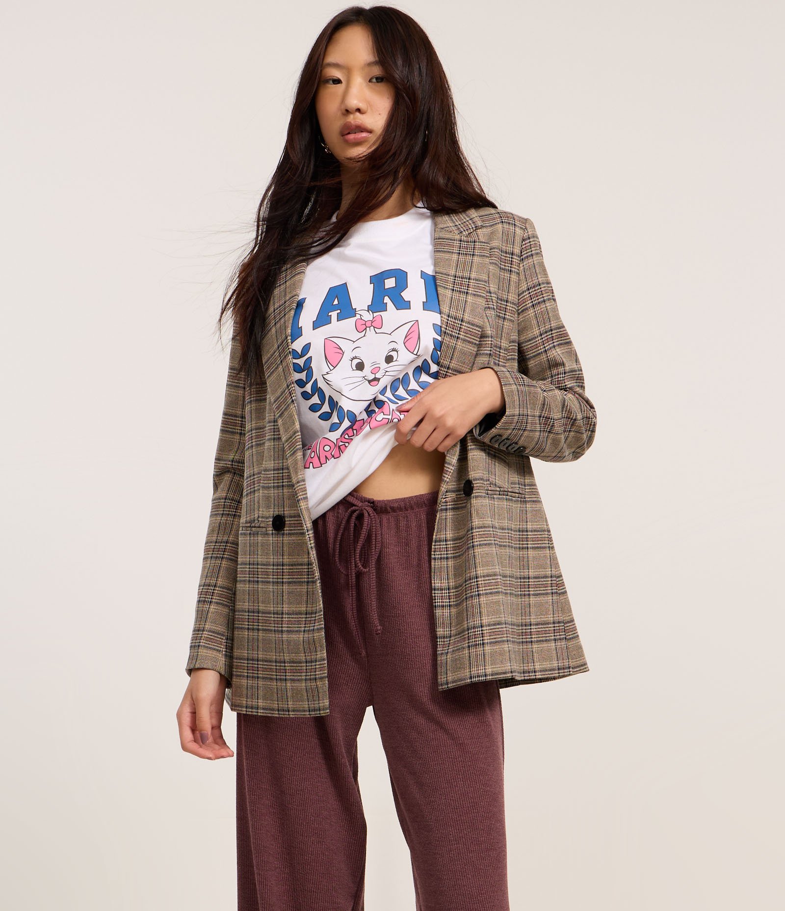 Calça Flare Canelada com Amarração no Cós Vinho 2