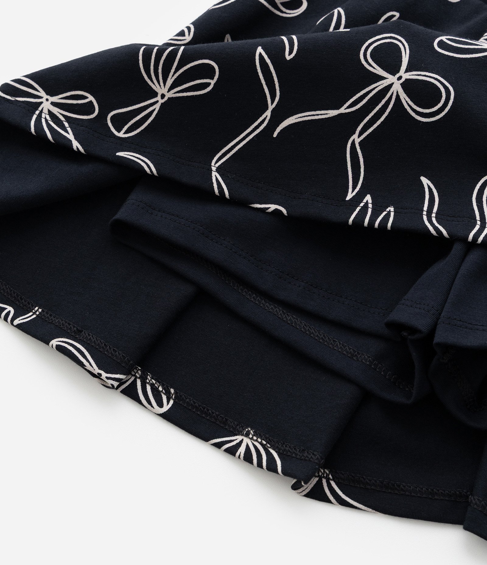 Short Saia Infantil com Pregas e Estampa Lacinhos - Tam 5 a 14 Anos Preto 5