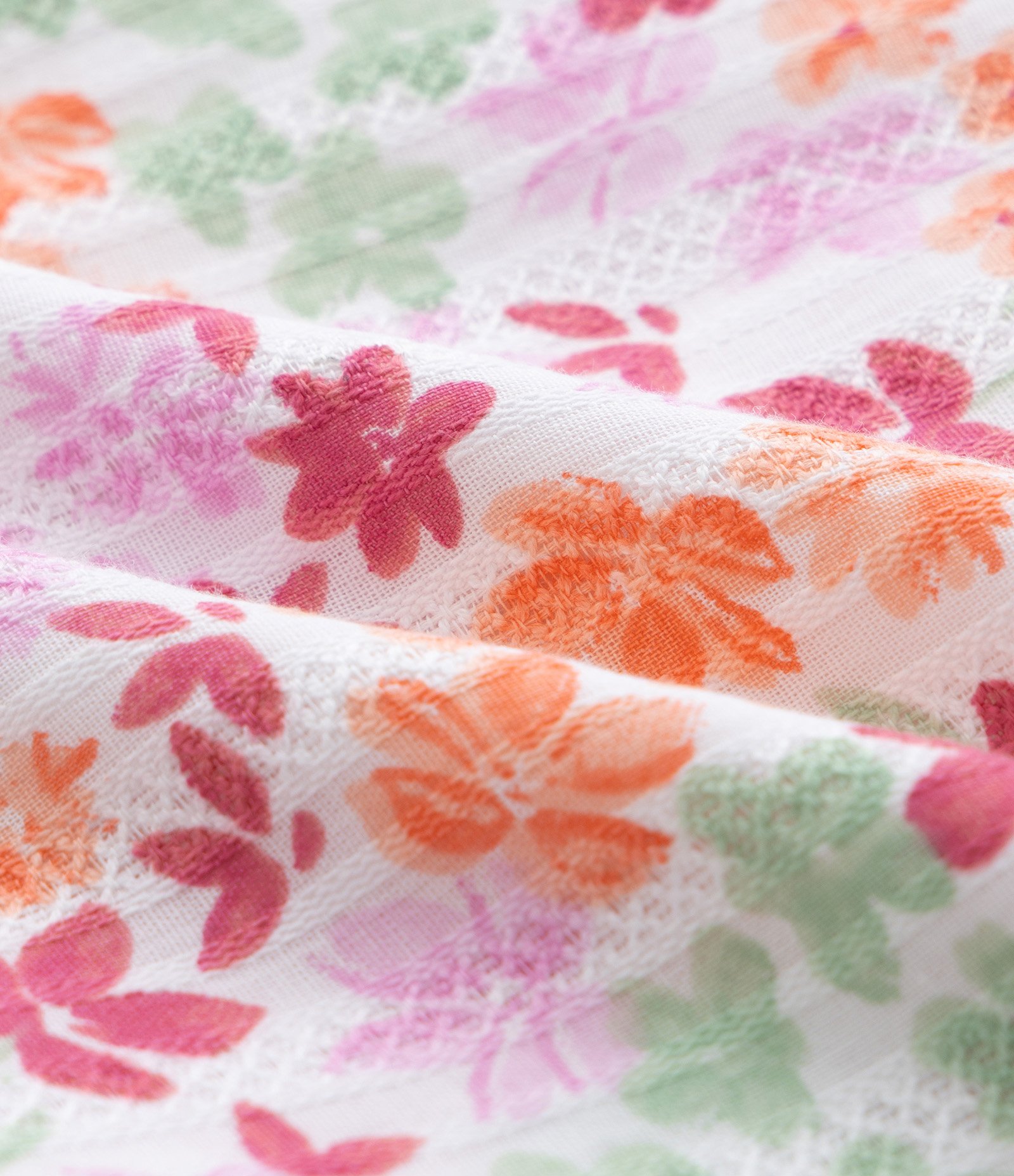 Vestido Infantil Maquinetado com Cut Out e Estampa Floral - Tam 7 a 14 Anos Multicores 4