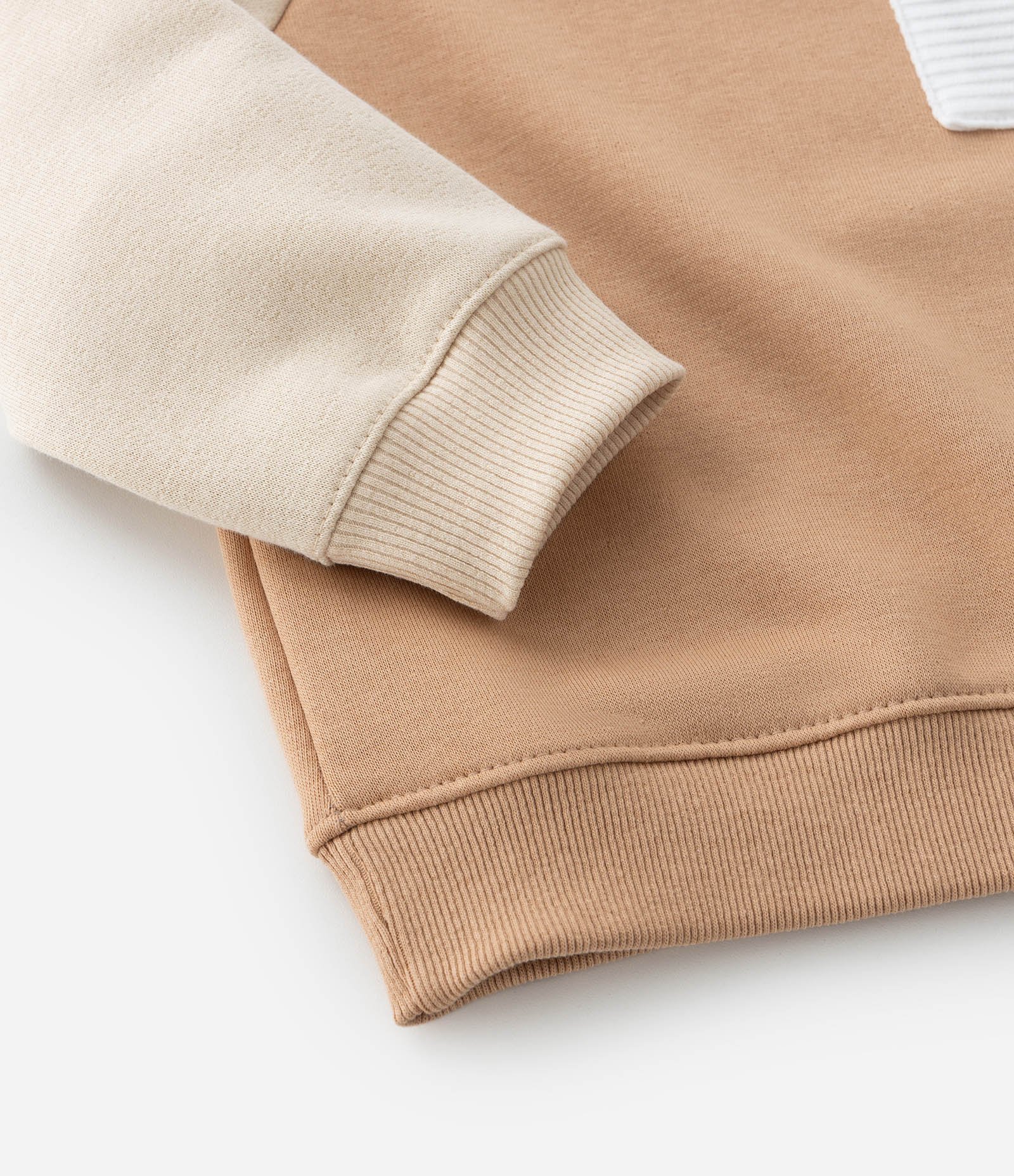 Casaco Infantil com Bolsinho e Recortes Contrastantes - Tam 1 a 6 Anos Marrom/Bege 4