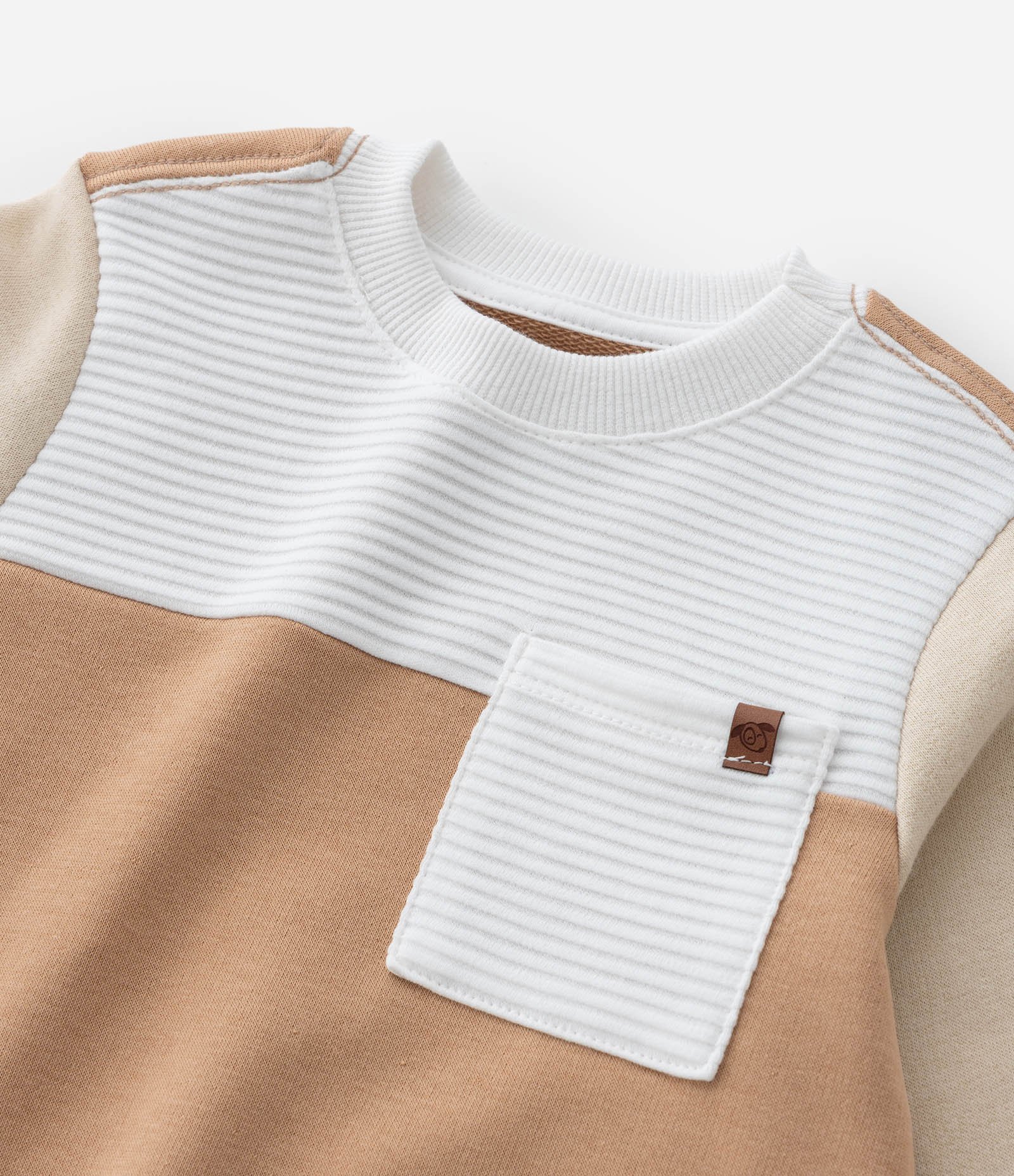 Casaco Infantil com Bolsinho e Recortes Contrastantes - Tam 1 a 6 Anos Marrom/Bege 5