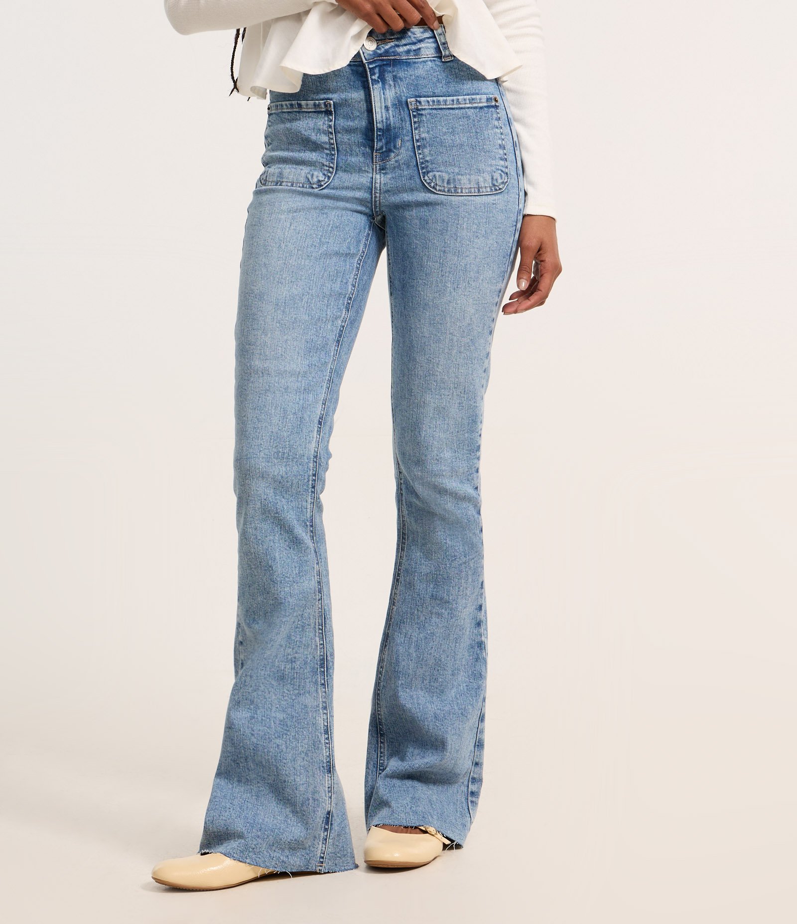 Calça Boot Cut em Jeans com Bolsos Frontais Azul 3
