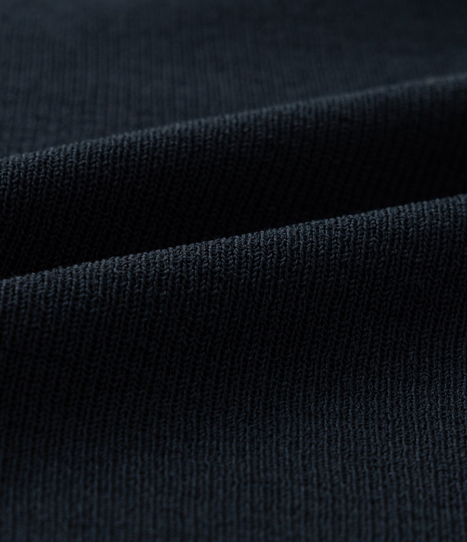 Saia Reta Midi em Tricô Curve & Plus Size Preto 7