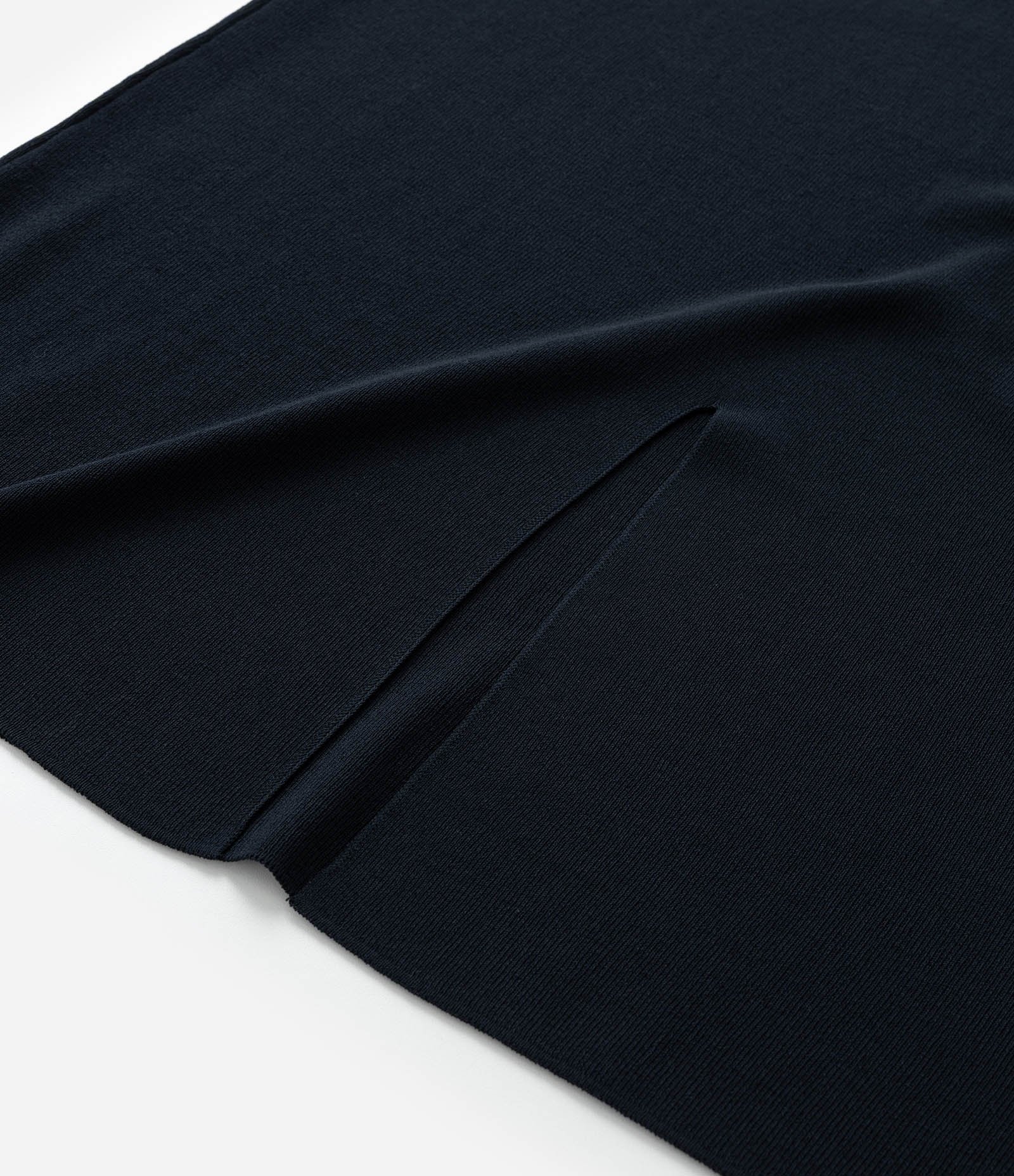 Saia Reta Midi em Tricô Curve & Plus Size Preto 8