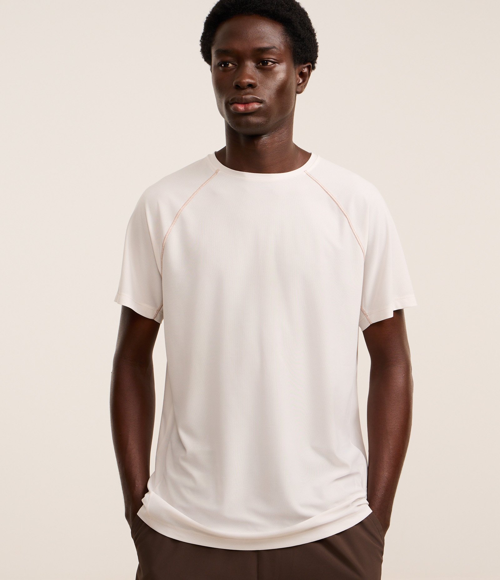 Camiseta em Tecnologia Dry com Costura Contrastante Off White 1