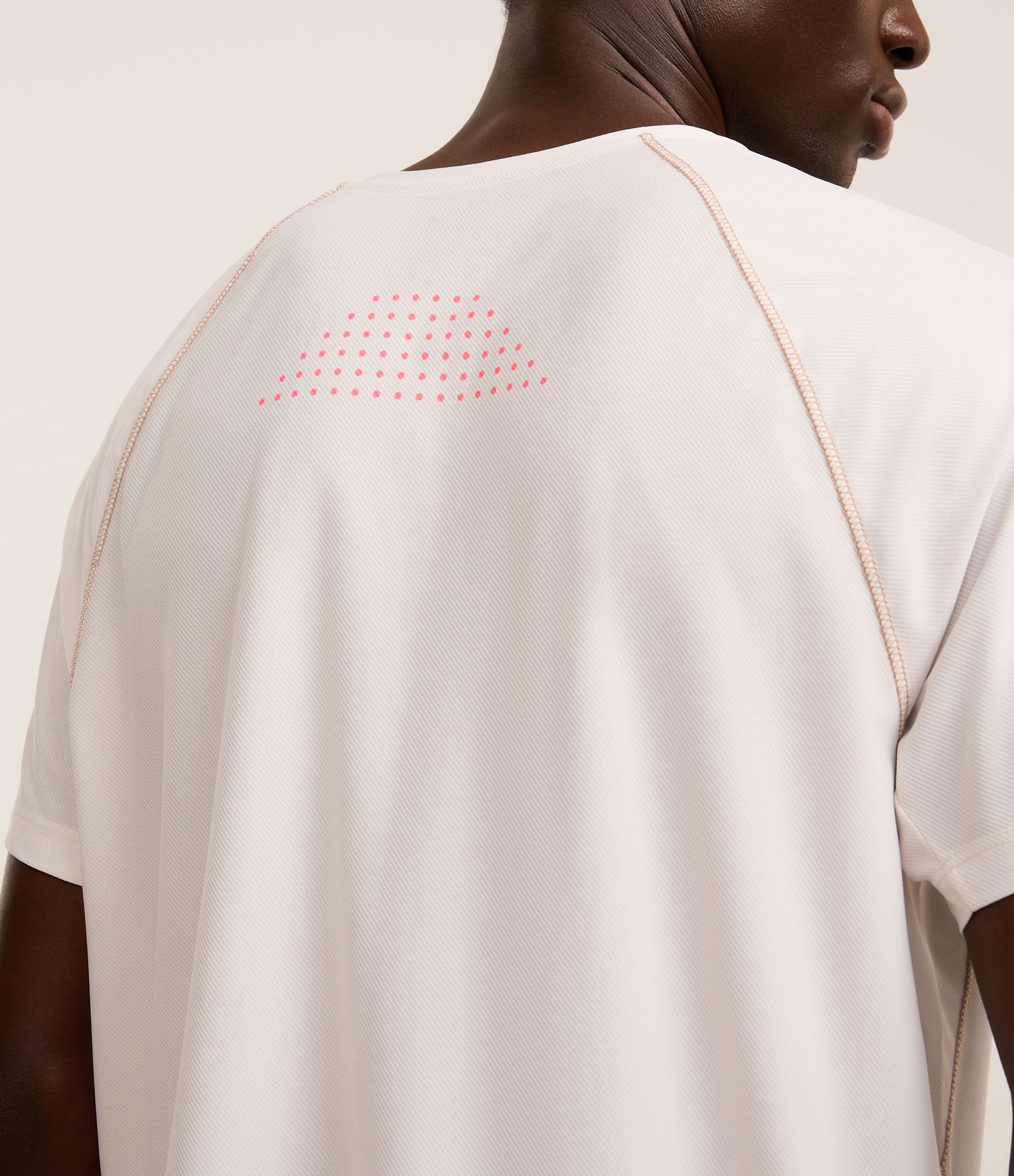Camiseta em Tecnologia Dry com Costura Contrastante Off White 3