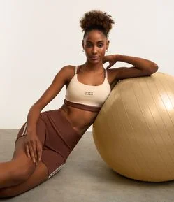 Bermuda Esportiva em Microfibra com Bolso Funcional