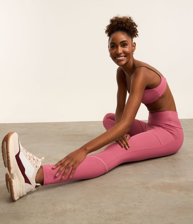 Calça Legging Esportiva em Microfibra Pesada com Cós Alto e Bolsos Laterais