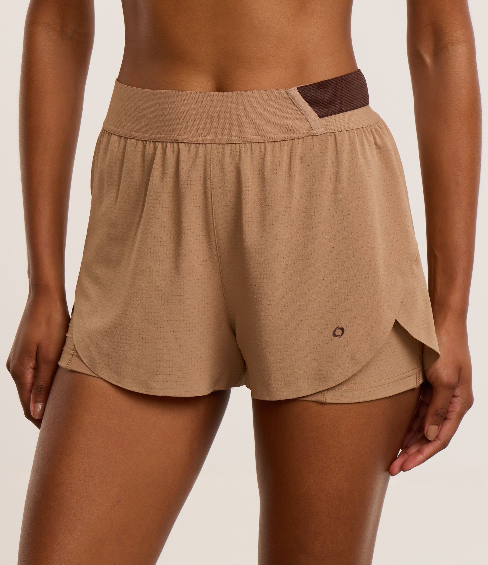 Bermuda Runner com Short Interno e Bolso com Zíper Bege 2