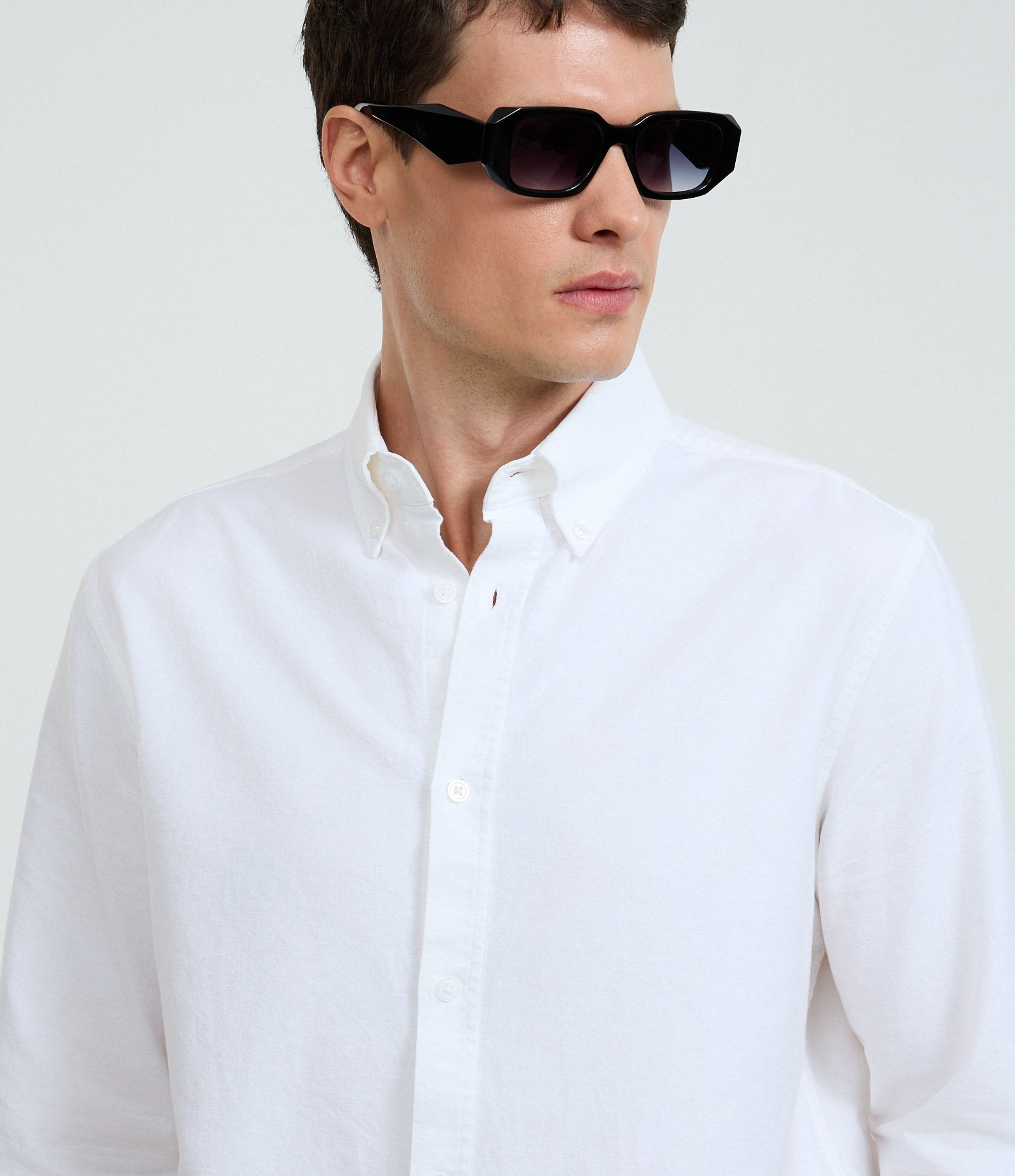 Camisa Regular Básica em Oxford Branco 4