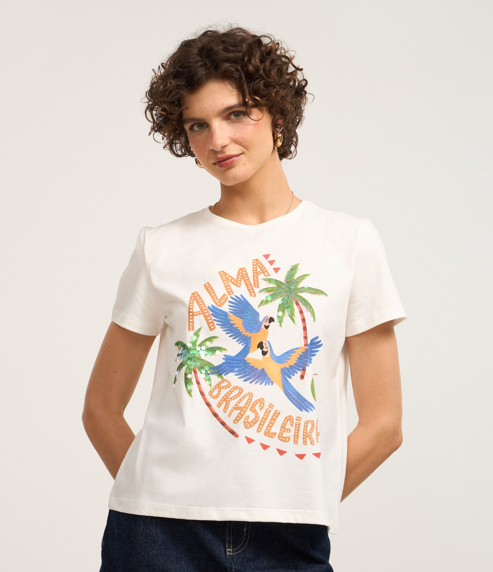 Camiseta em Algodão e Estampa Alma Brasileira com Paetês Branco 1