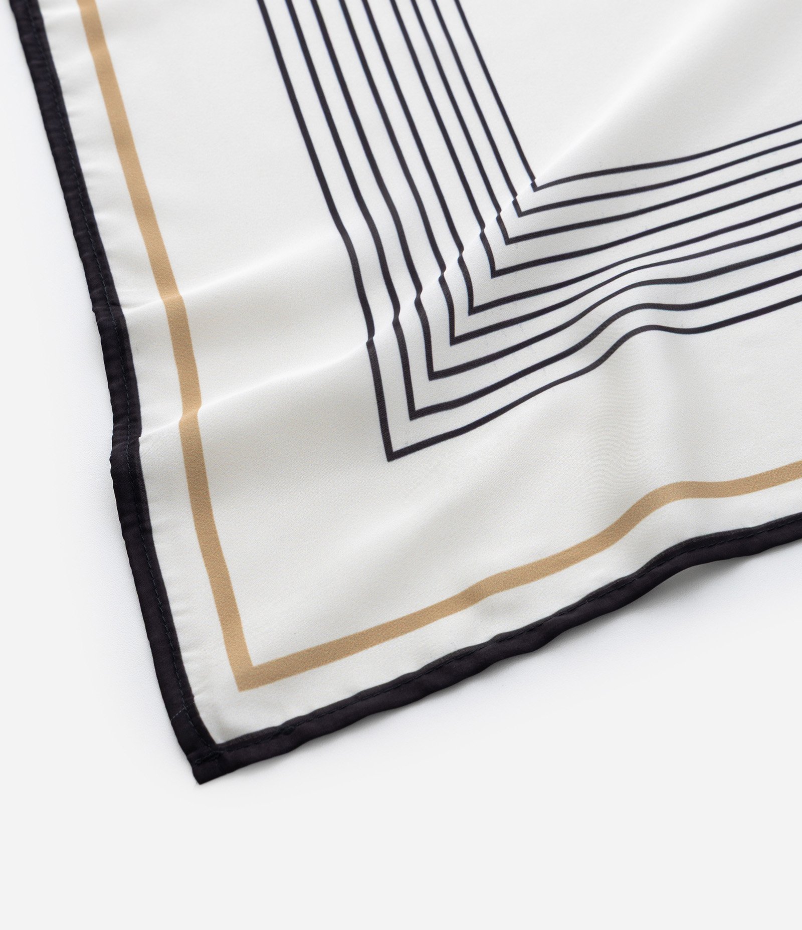 Lenço Quadrado em Cetim com Estampa de Listras Off White 2