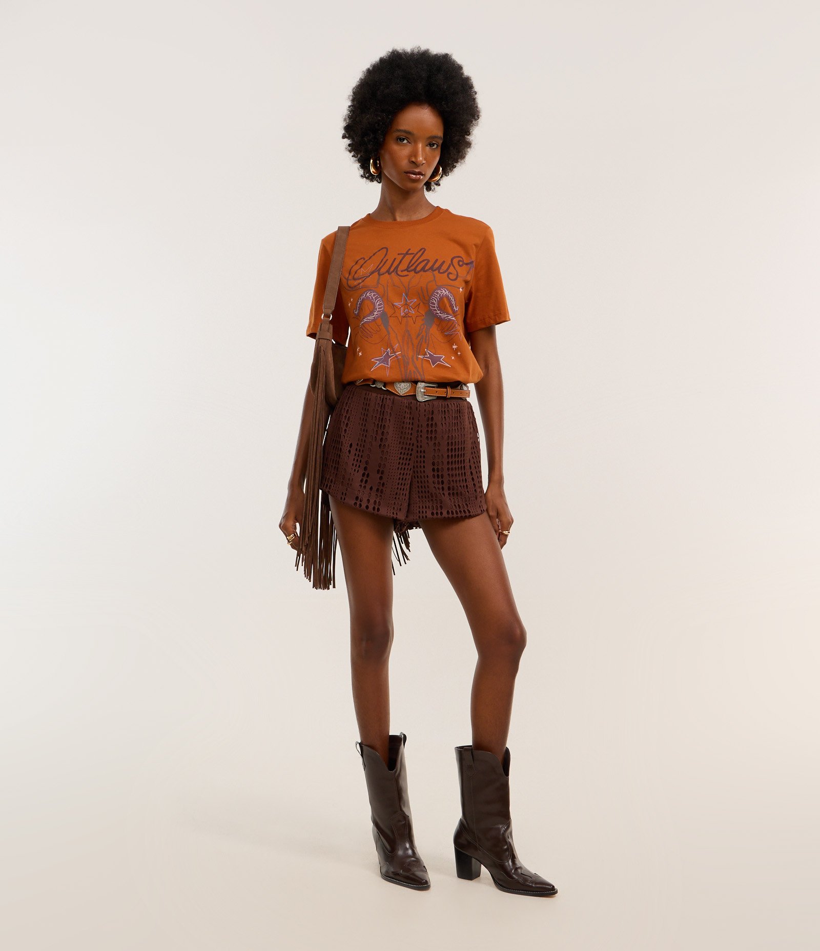 Short Regular com Textura Furadinha e Cós de Tricô Marrom 1