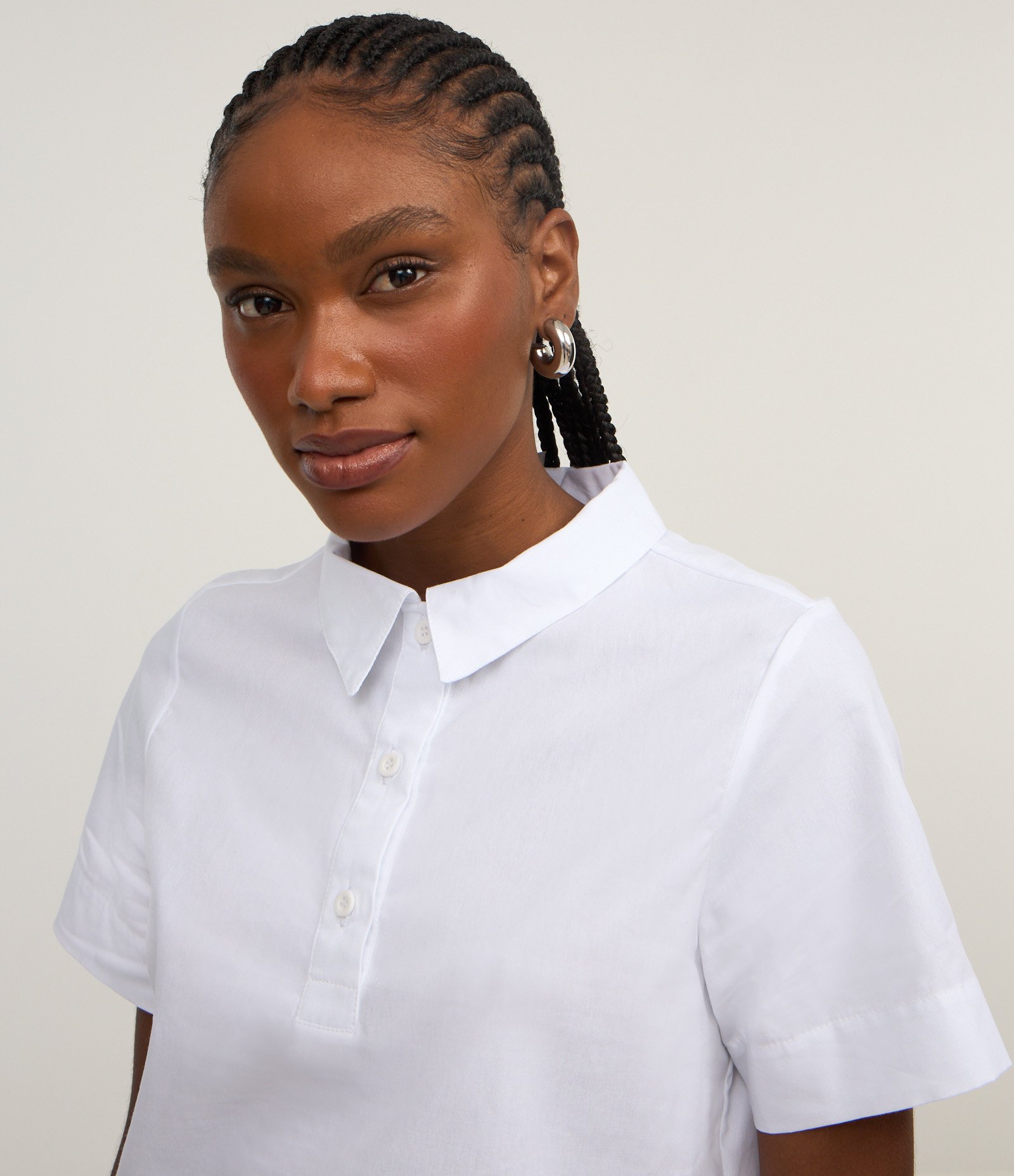 Camisa Cropped em Tricoline com Barra Alongada Branco 1