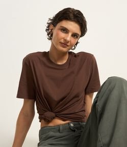 Camiseta Regular em Algodão com Manga Curta