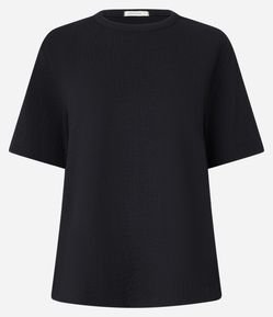 Blusa Texturizada em Crepe com Cava Deslocada