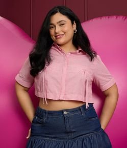 Camisa Cropped com Bolsos e Laços Curve & Plus Size