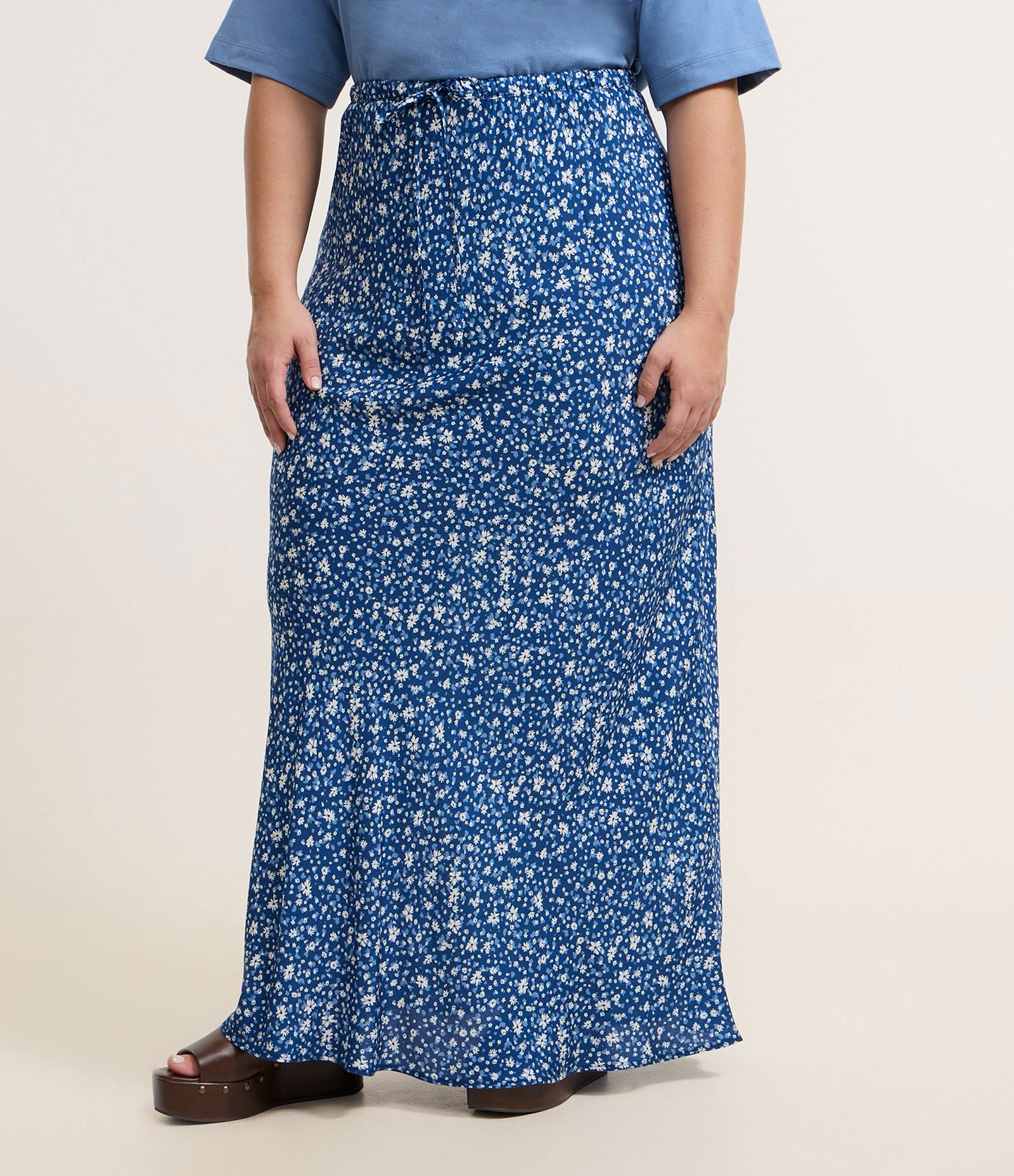 Saia Midi com Amarração no Cós Floral Curve & Plus Size Azul 2