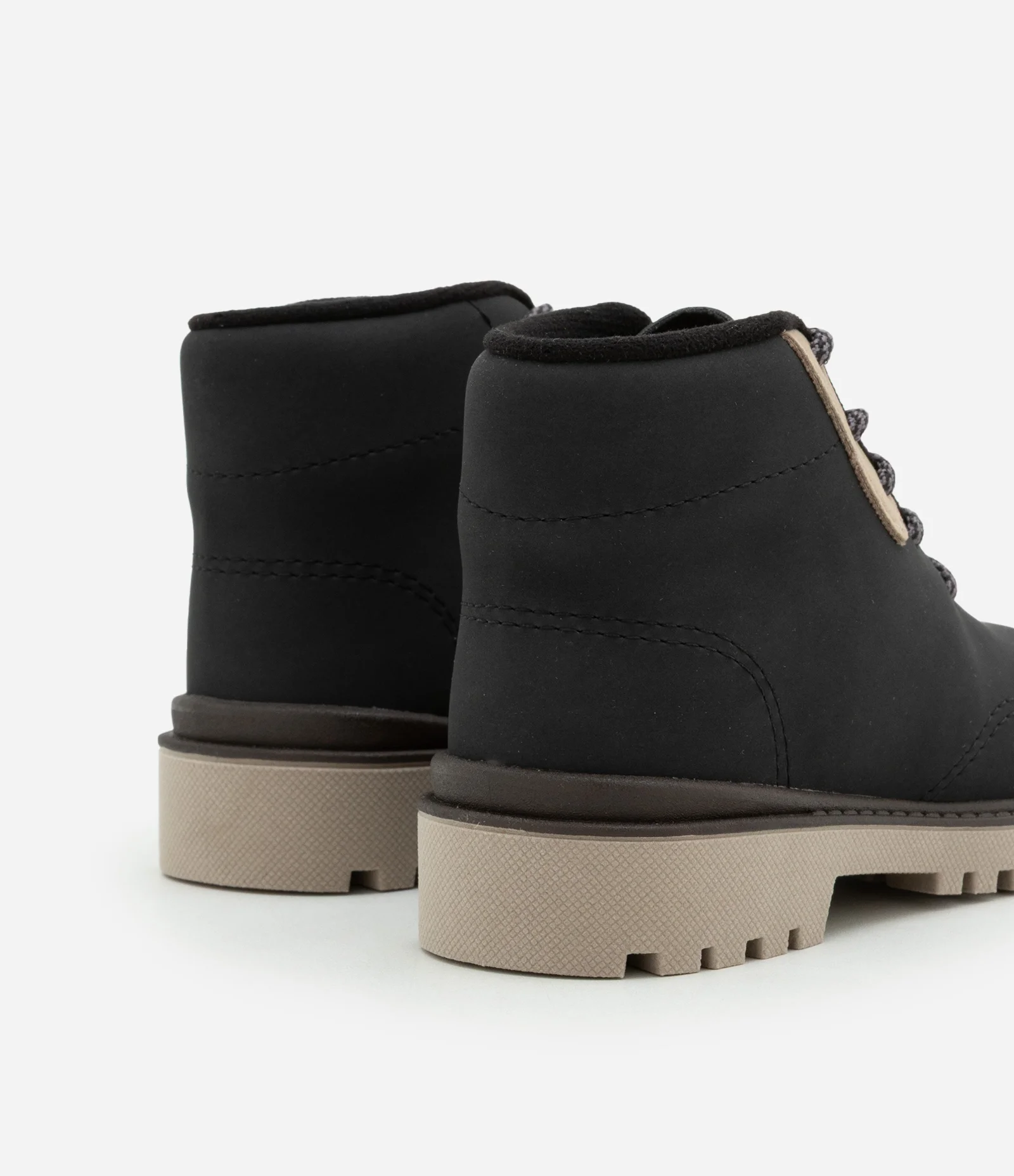 Bota Coturno Infantil em PU com Recortes Molekinho - Tam 20 ao 26 Preto 2