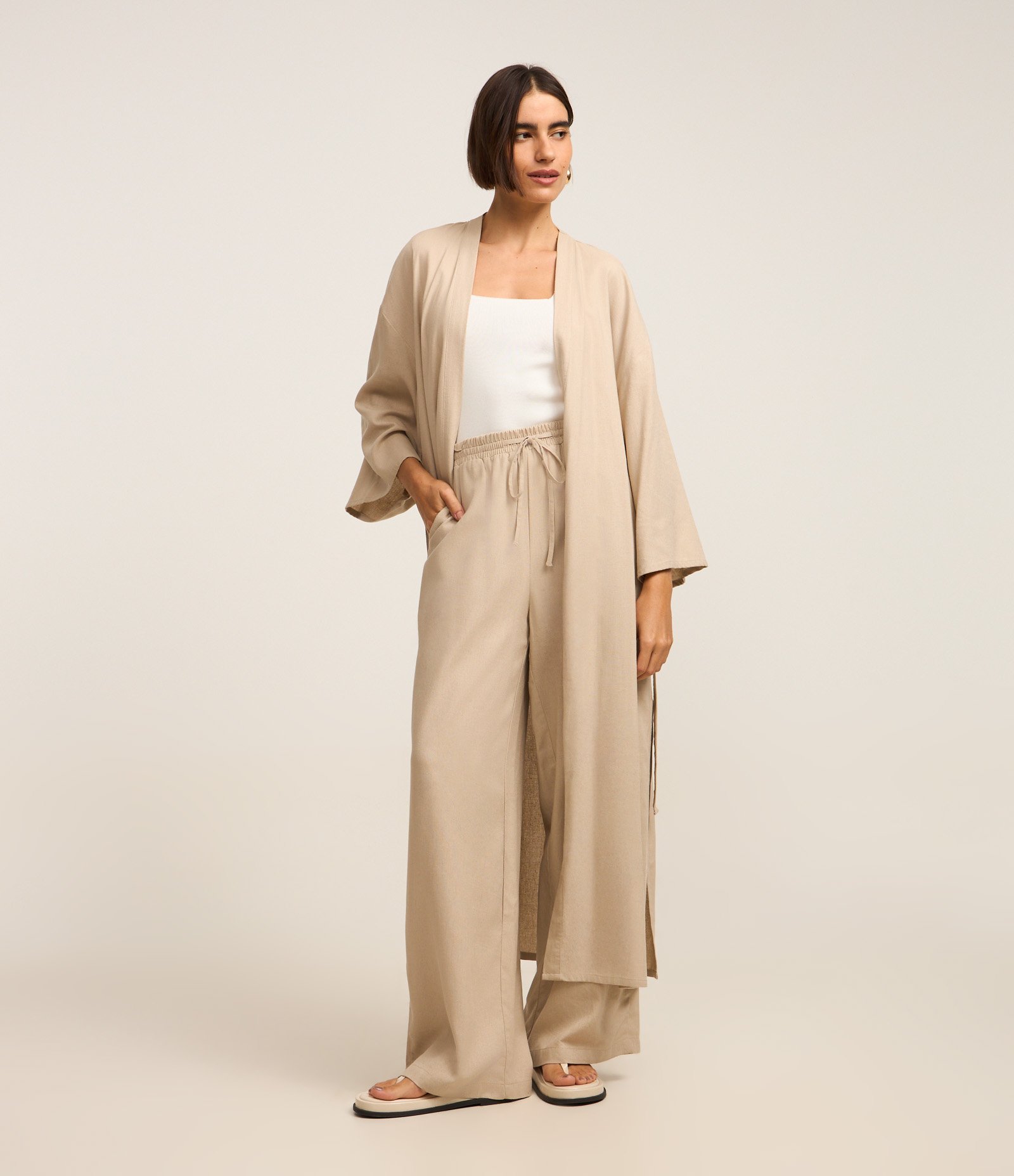 Calça Wide Leg em Viscolinho com Cós Elástico Bege 2