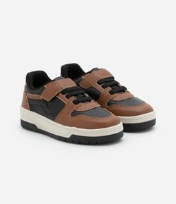 Tênis Infantil com Recortes e Velcro - Tam 22 a 27