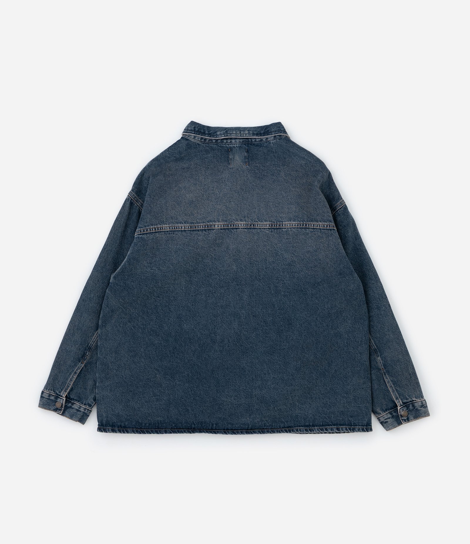 Camisa Jeans Dirty e Martingale com Bolso Curve & Plus Size Azul 6