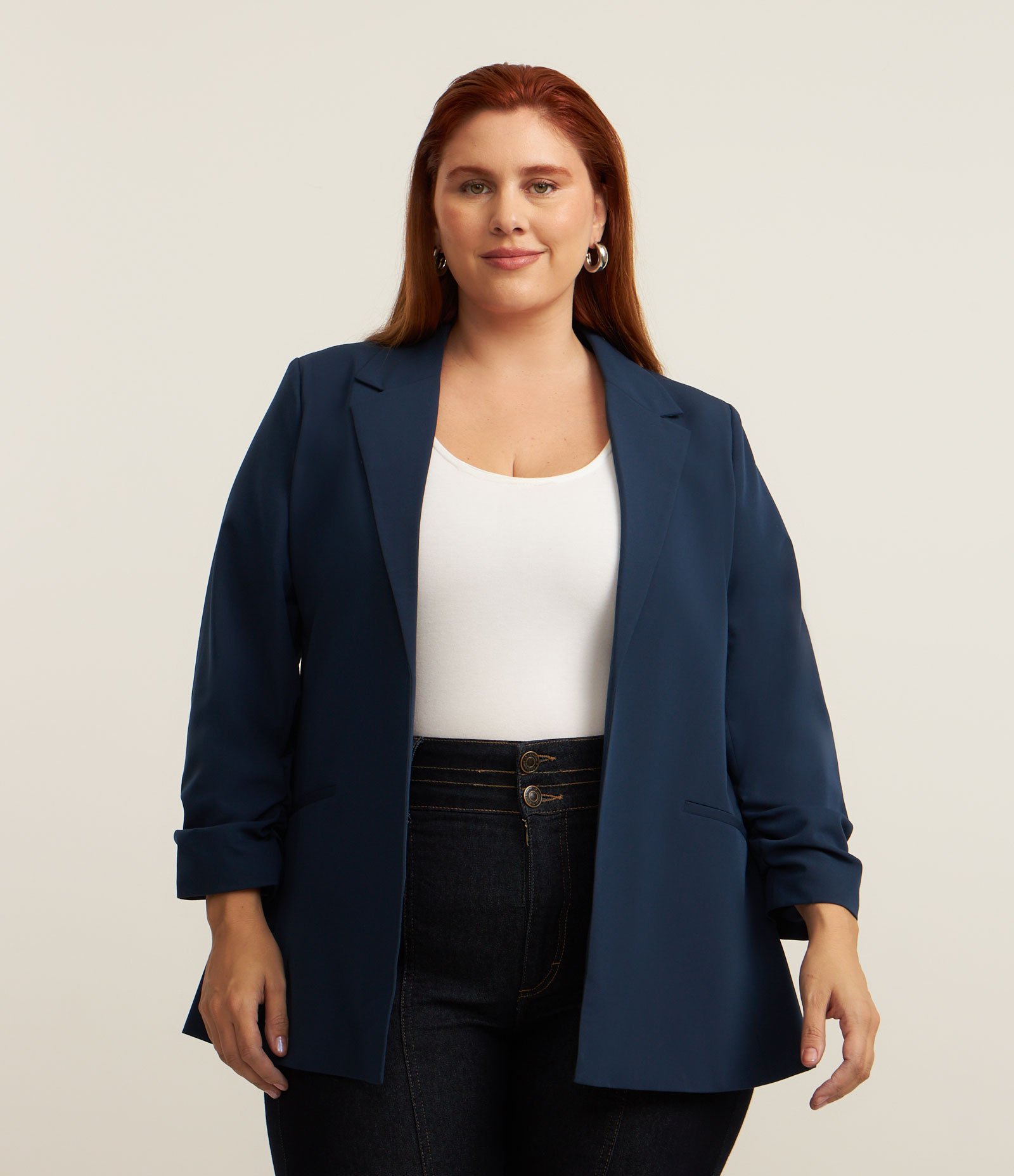Blazer Alongado em Crepe Manga Puxadinha Curve & Plus Size Azul 1