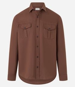 Camisa Comfort em Sarja Leve com 02 Bolsos
