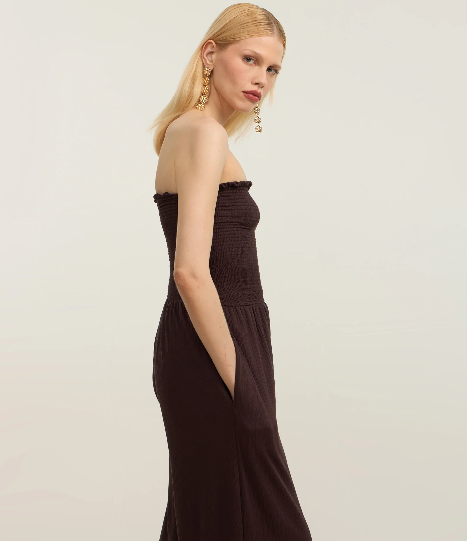 Macacão Wide Leg Texturizado com Lastex Marrom 2