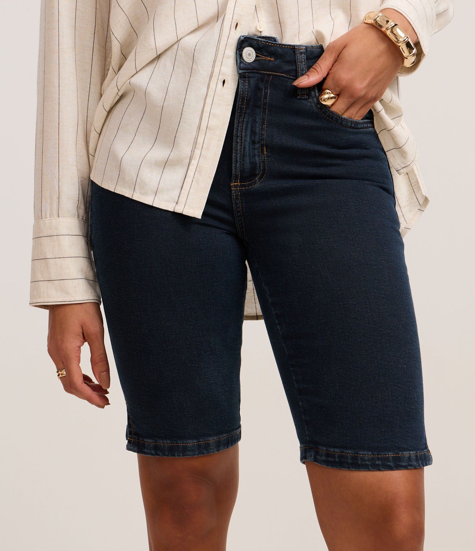 Bermuda New Ciclista em Jeans Azul Escuro 3