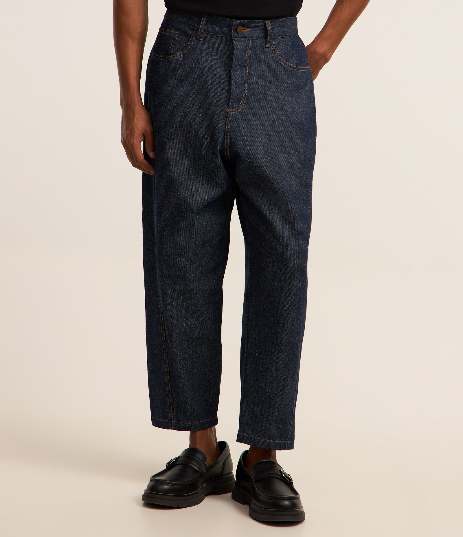 Calca em Jeans com Costura Contrastante Azul 2