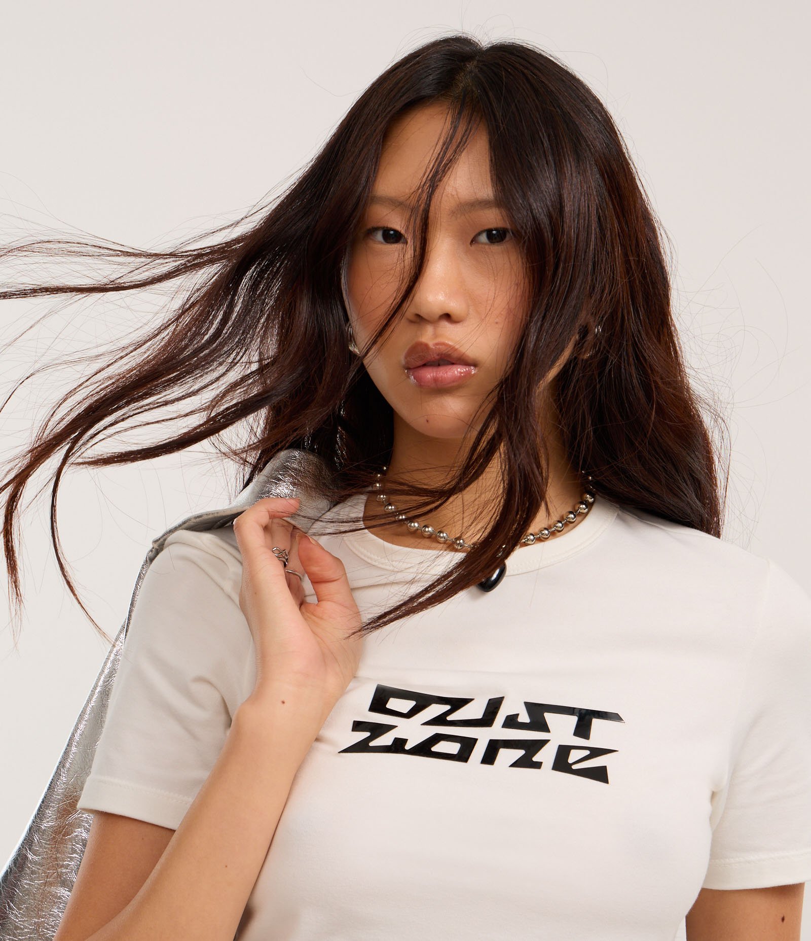 Blusa New T-shirt em Algodão com Estampa em Lettering Branco 1