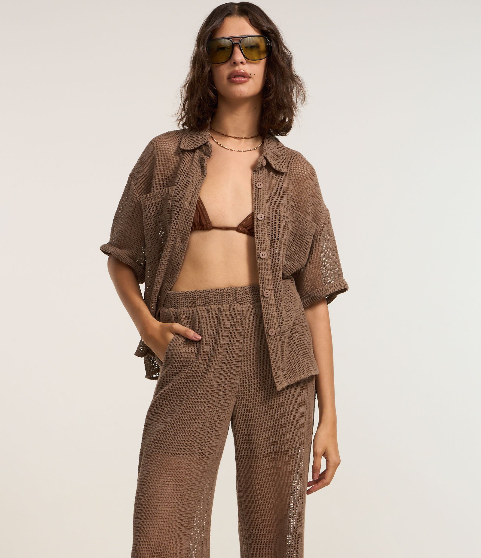 Calça Pantalona em Algodão com Textura e Bolsos Marrom 5