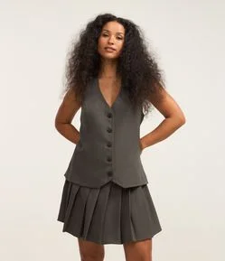 Vestido Godê em Alfaiataria com Colete e Saia Plissada