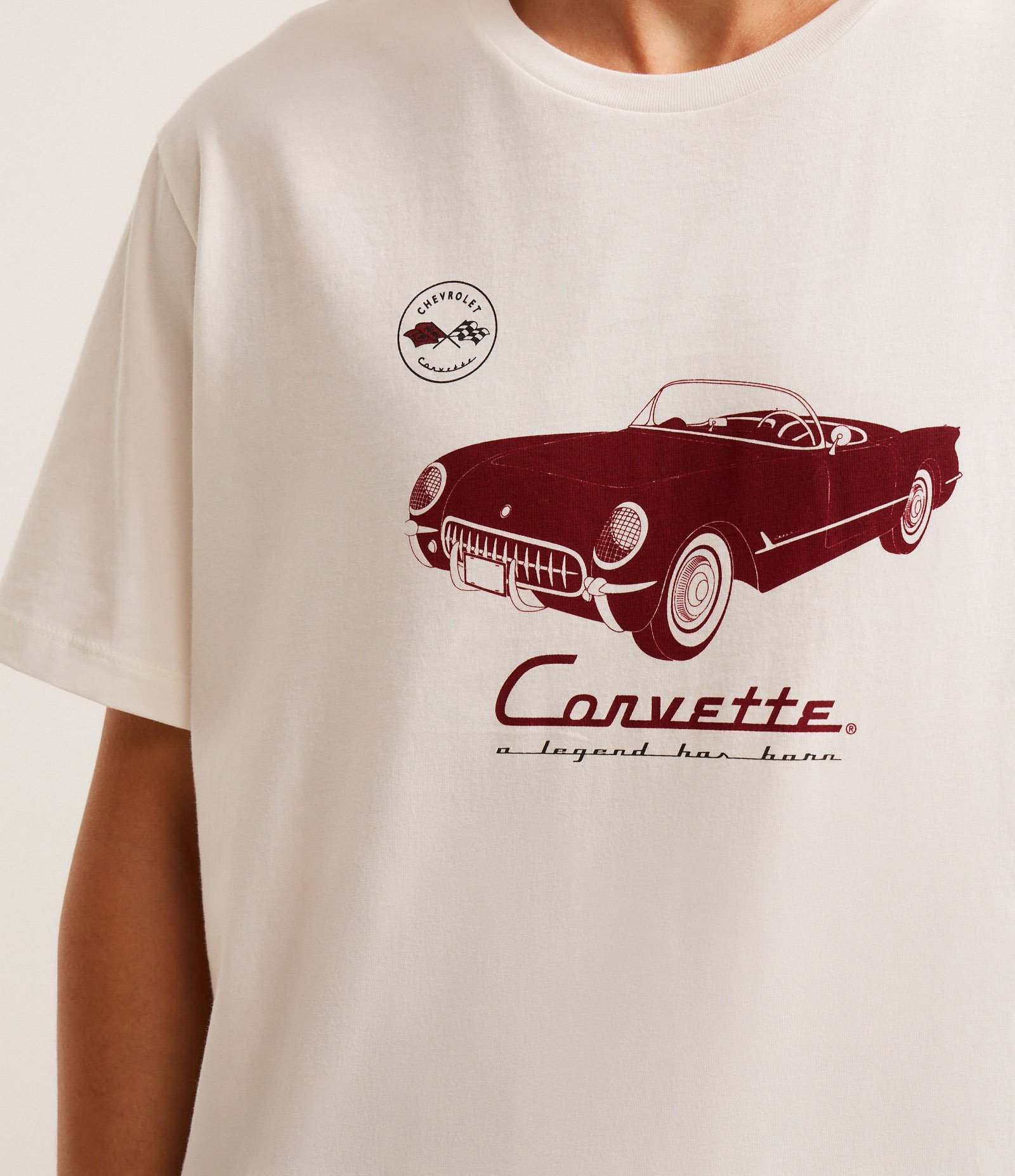 Camiseta Comfort em Algodão com Estampa de Carro Carro Corvette da Chevrolet Branco 5