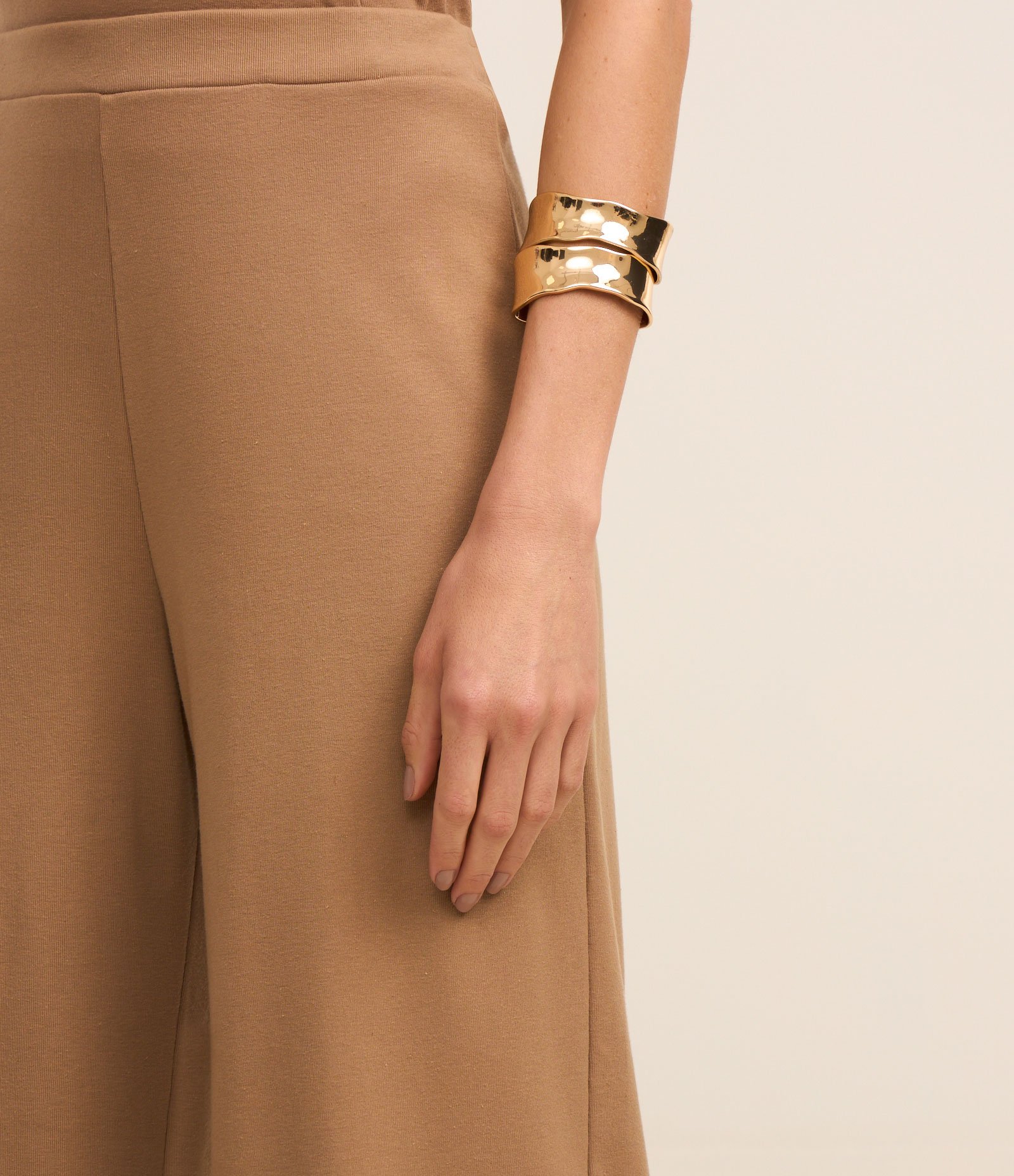 Calça Wide Leg com Cintura Alta e Elástico no Cós Bege 4