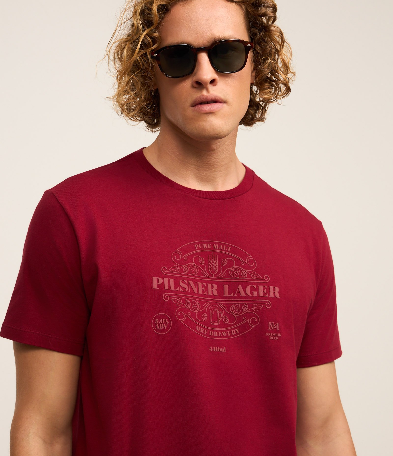 Camiseta Comfort em Algodão com Estampa Lettering Frontal Pilsner Lager Vermelho 3
