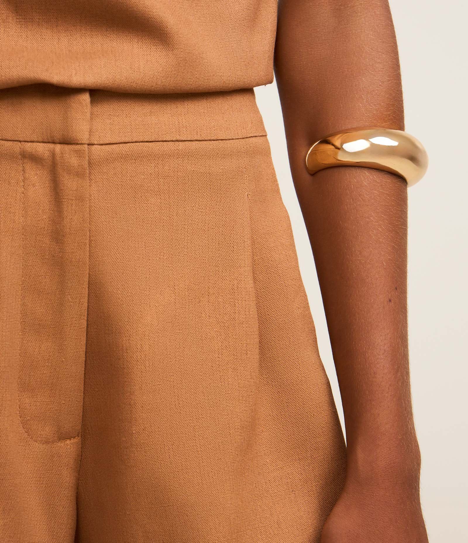 Short Reto Curto em Viscolinho Marrom 4