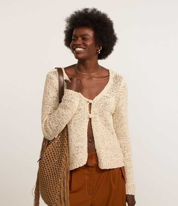 Cardigan em Tricô com Dois Botões Frontais