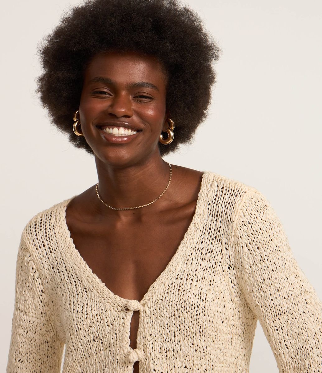 Cardigan em Tricô com Dois Botões Frontais Bege