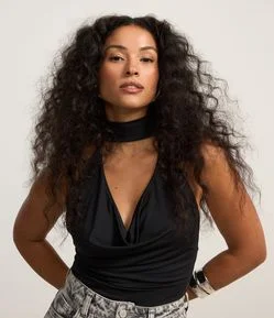 Blusa Frente Única em Jersey com Decote Degagê