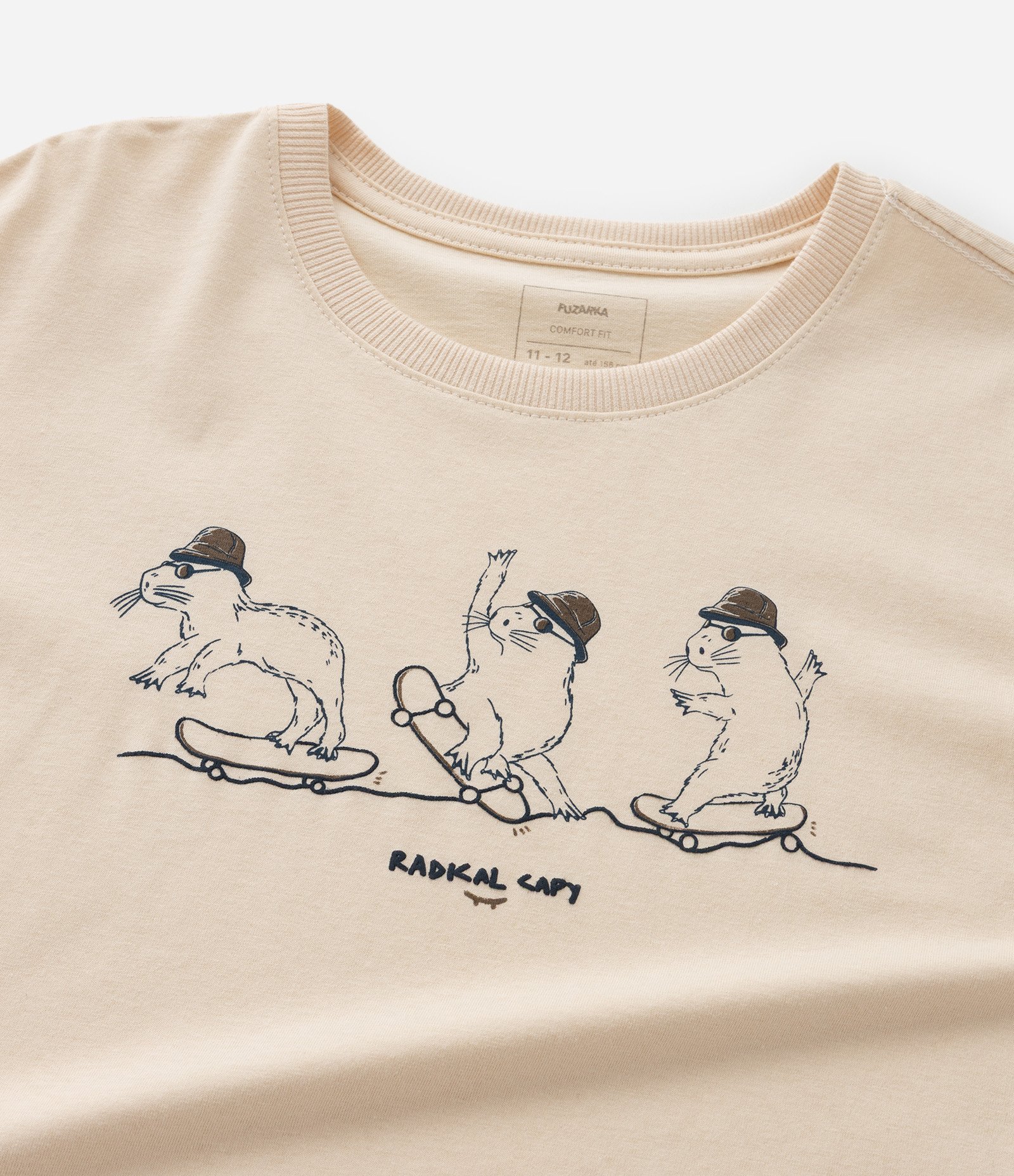 Camiseta Infantil com Estampa Capivara Radical - Tam 5 a 14 Anos Bege 4
