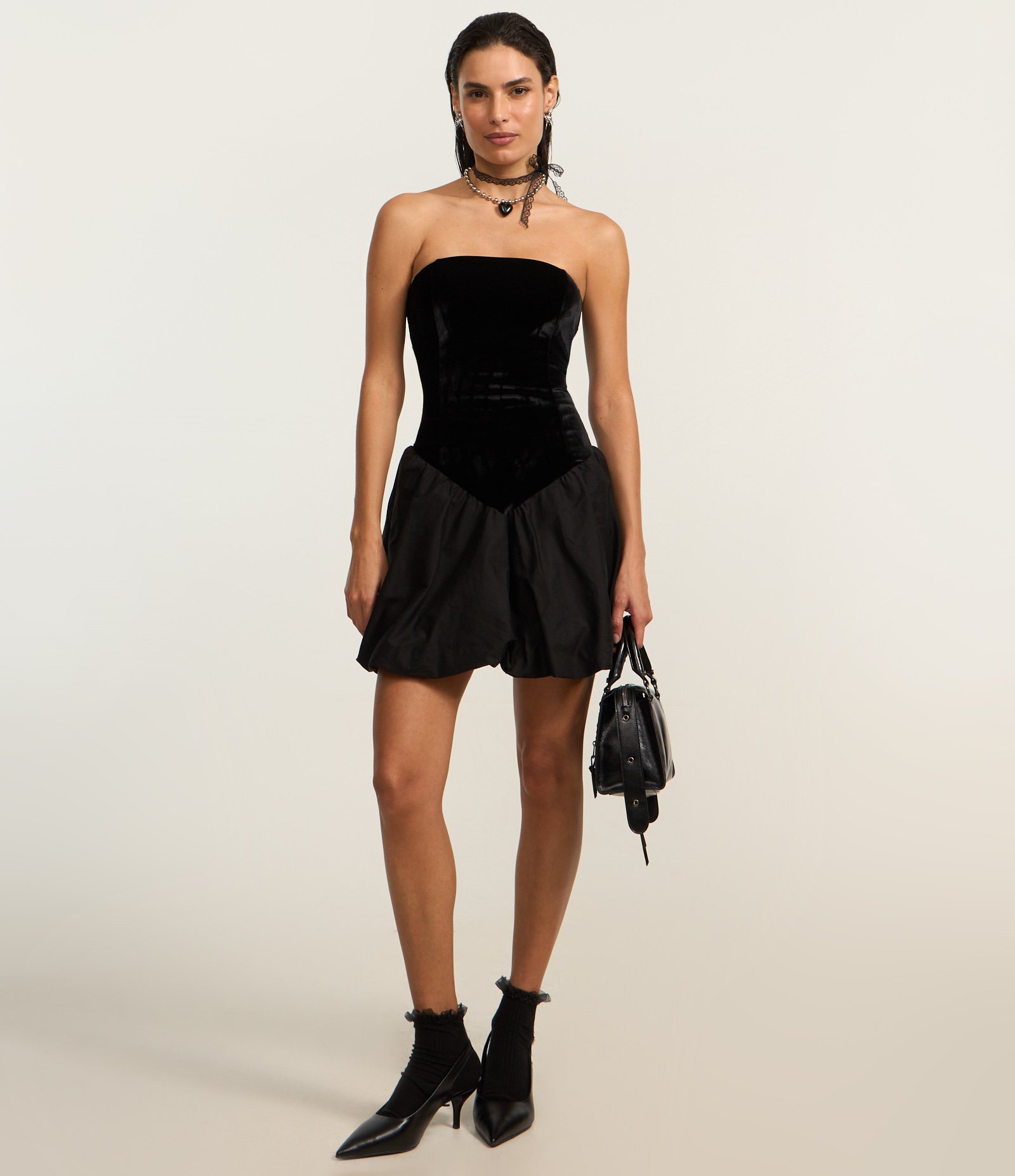 Vestido Balonê em Veludo Tomara que Caia Preto 2